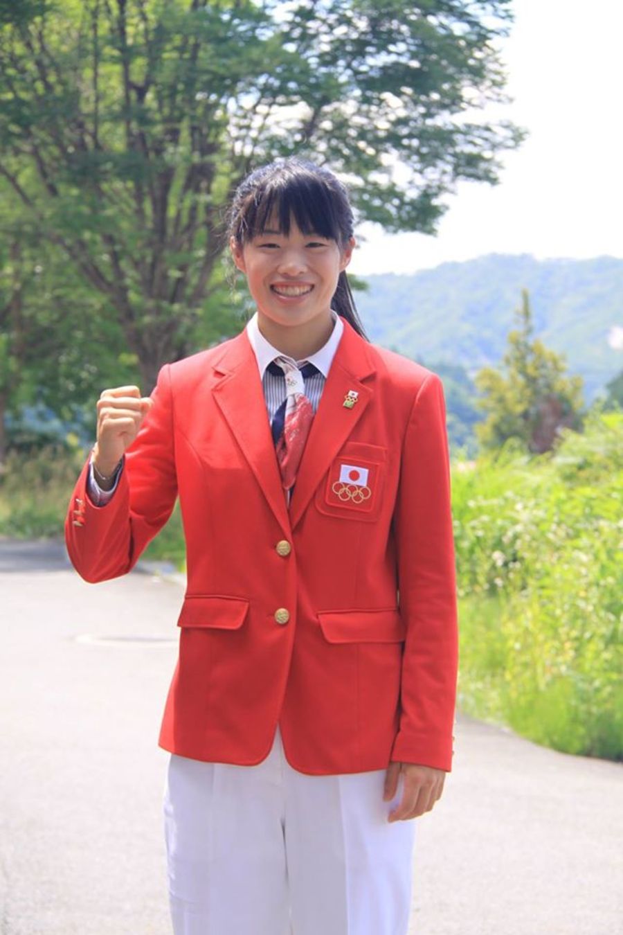 ６