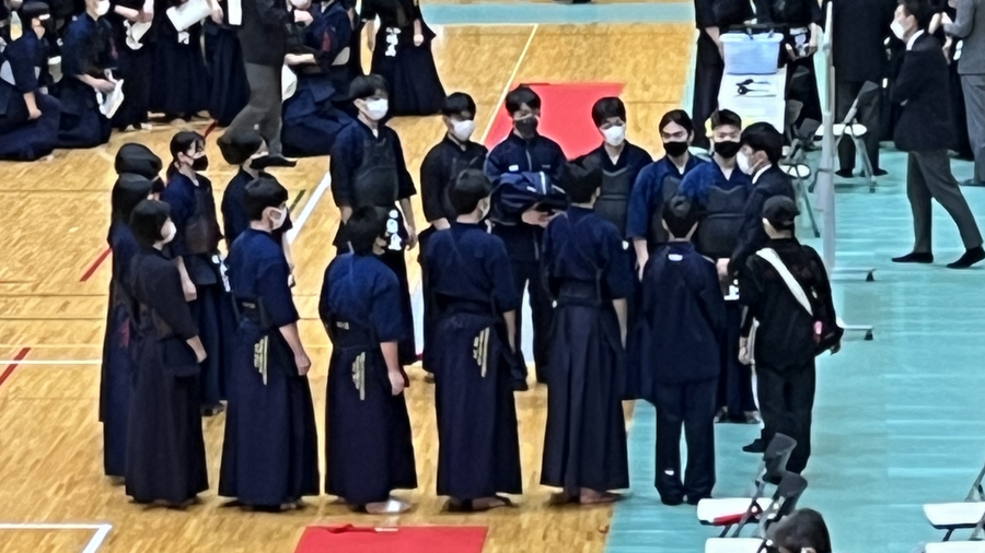 １