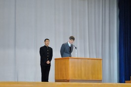 １